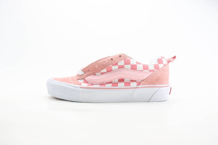 B00__Vans_Knu_Skool_E19_1482b35f.jpg Vans Knu Skool E19