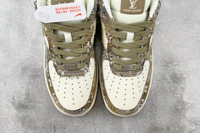 Nike Air Force 1'07 LV XS1958 582