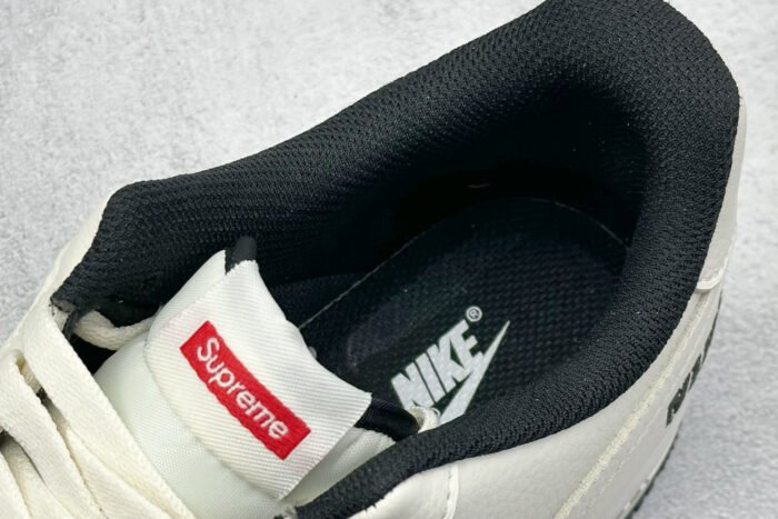 Nike Air Force 1 Low 07 x Supreme BZ68808 108