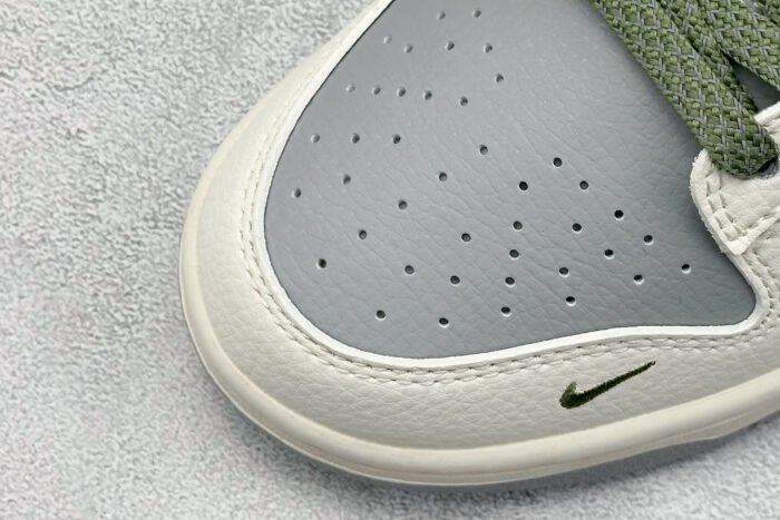 Nike SB Dunk Low XS6089-594