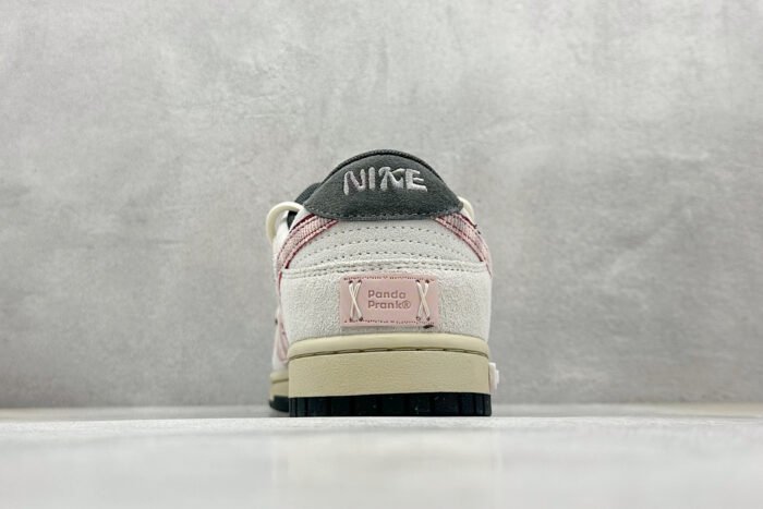 Nike SB Dunk Low HV1800-101