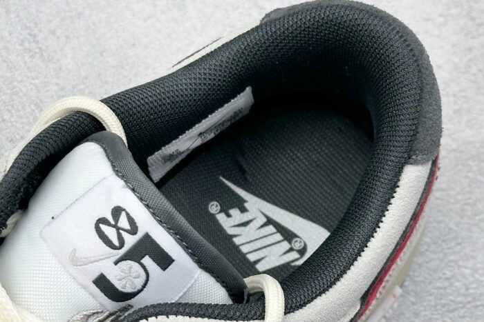 Nike SB Dunk Low HV1800-101